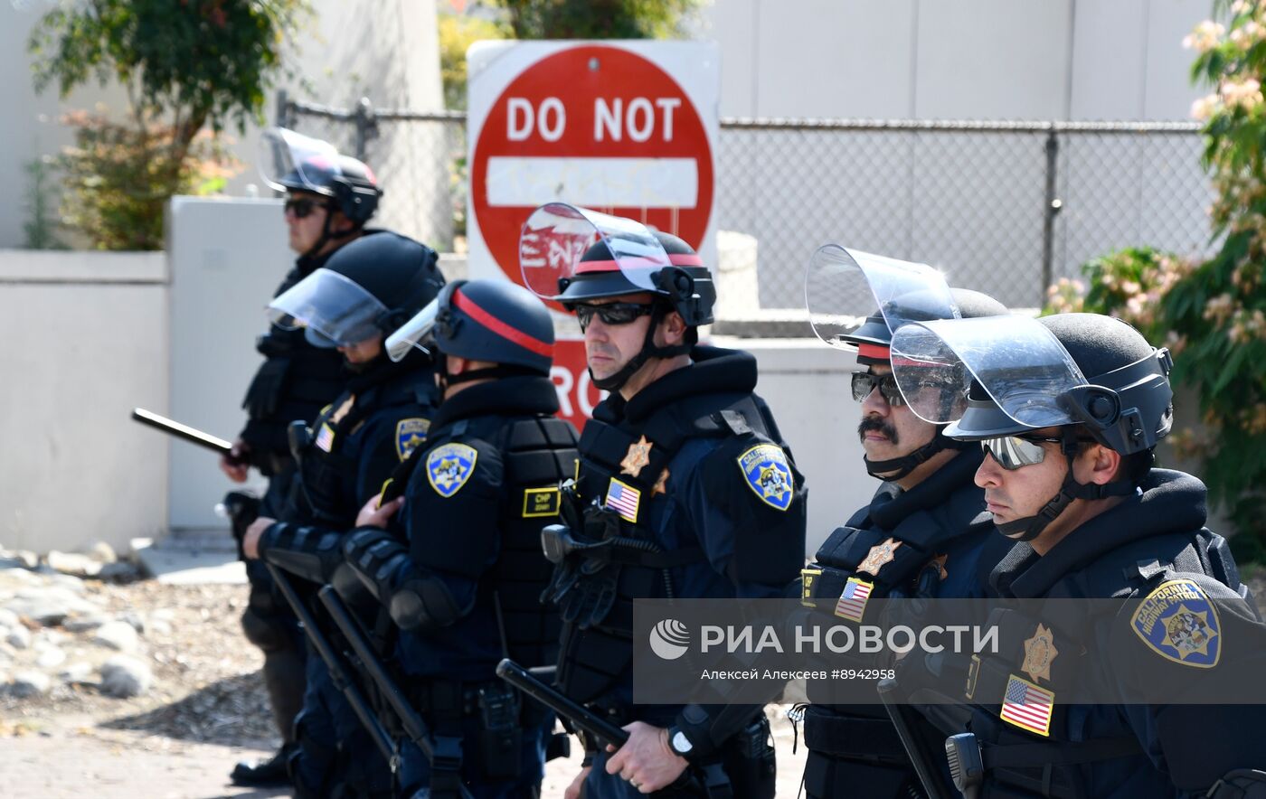 Акция протеста в Лос-Анджелесе