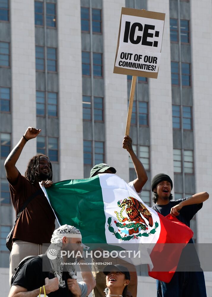 Акция протеста в Лос-Анджелесе