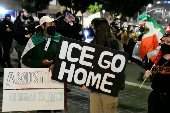 Акция протеста в Лос-Анджелесе