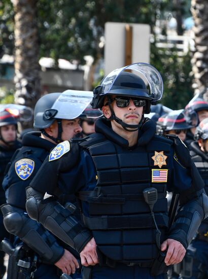 Акция протеста в Лос-Анджелесе