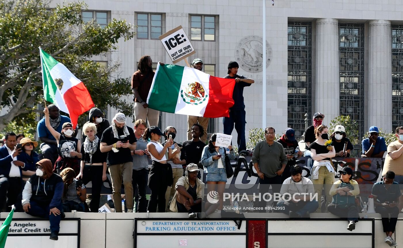 Акция протеста в Лос-Анджелесе