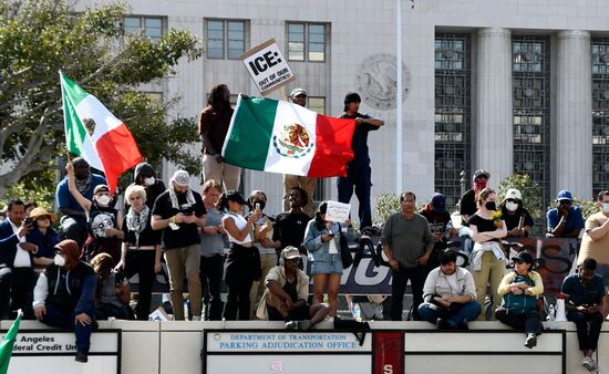 Акция протеста в Лос-Анджелесе