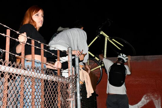 Акция протеста в Лос-Анджелесе