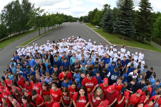 Флешмоб, приуроченный ко Дню России