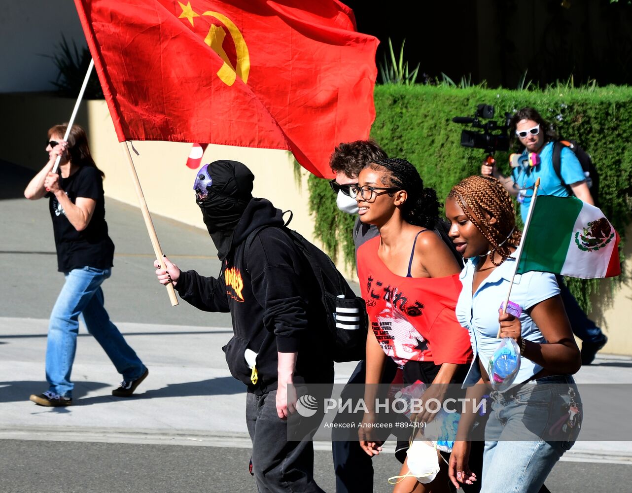 Акция протеста в Лос-Анджелесе