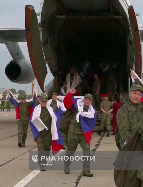 Группа российских военнослужащих возвращена из украинского плена