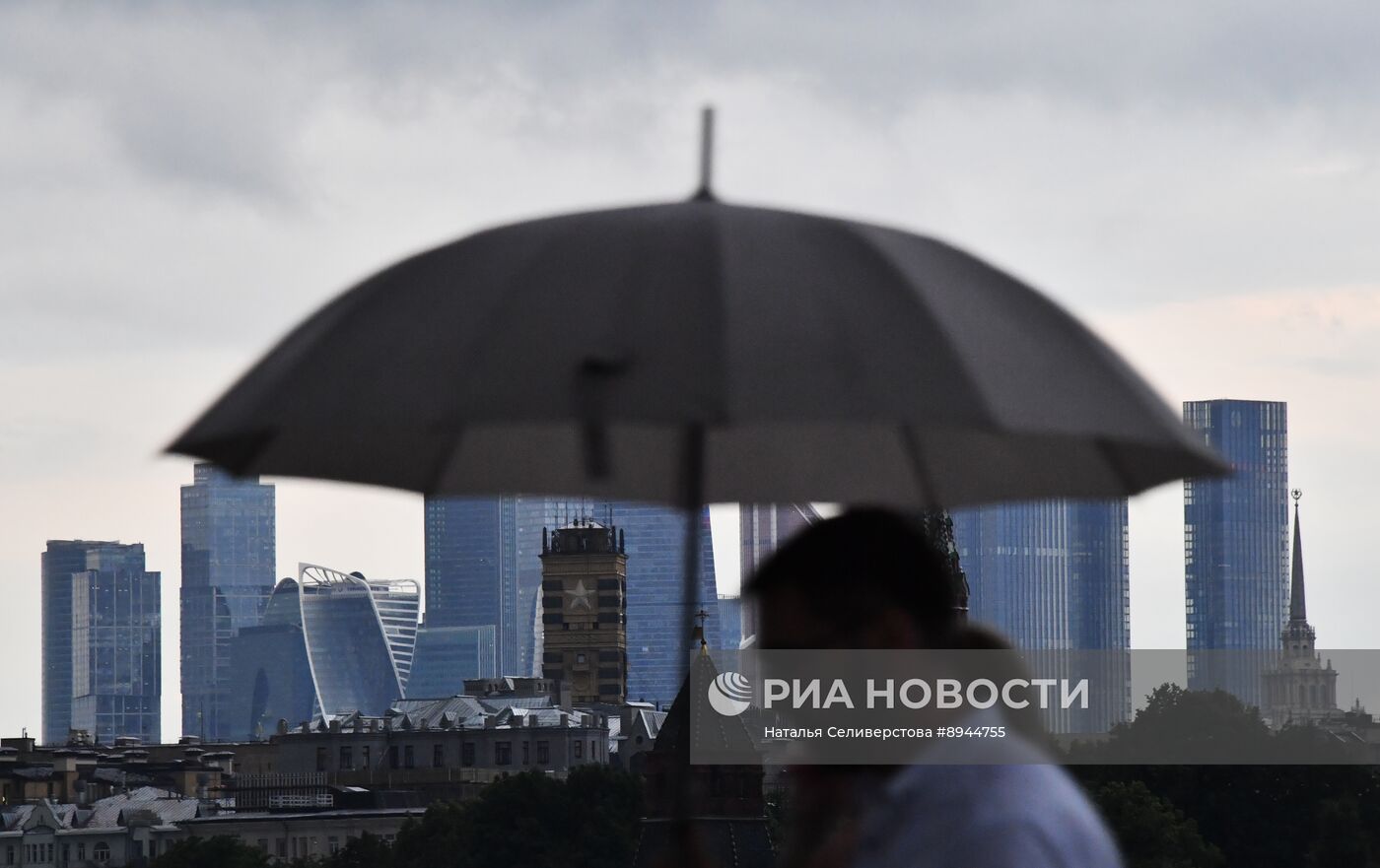 Дождь в Москве