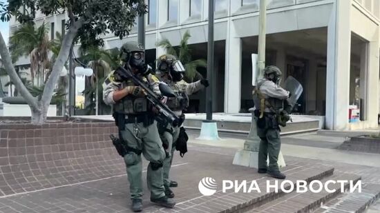 Разгон протестующих в Лос-Анджелесе