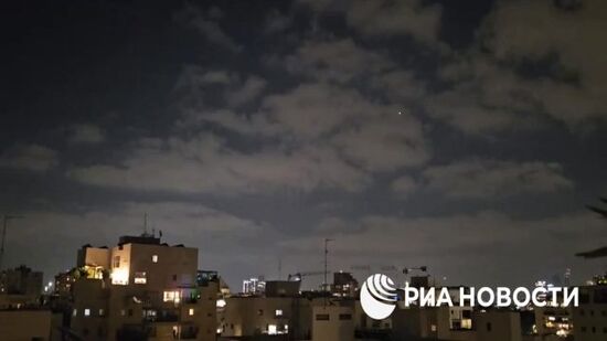 Звуки сирен воздушной тревоги в Тель-Авиве