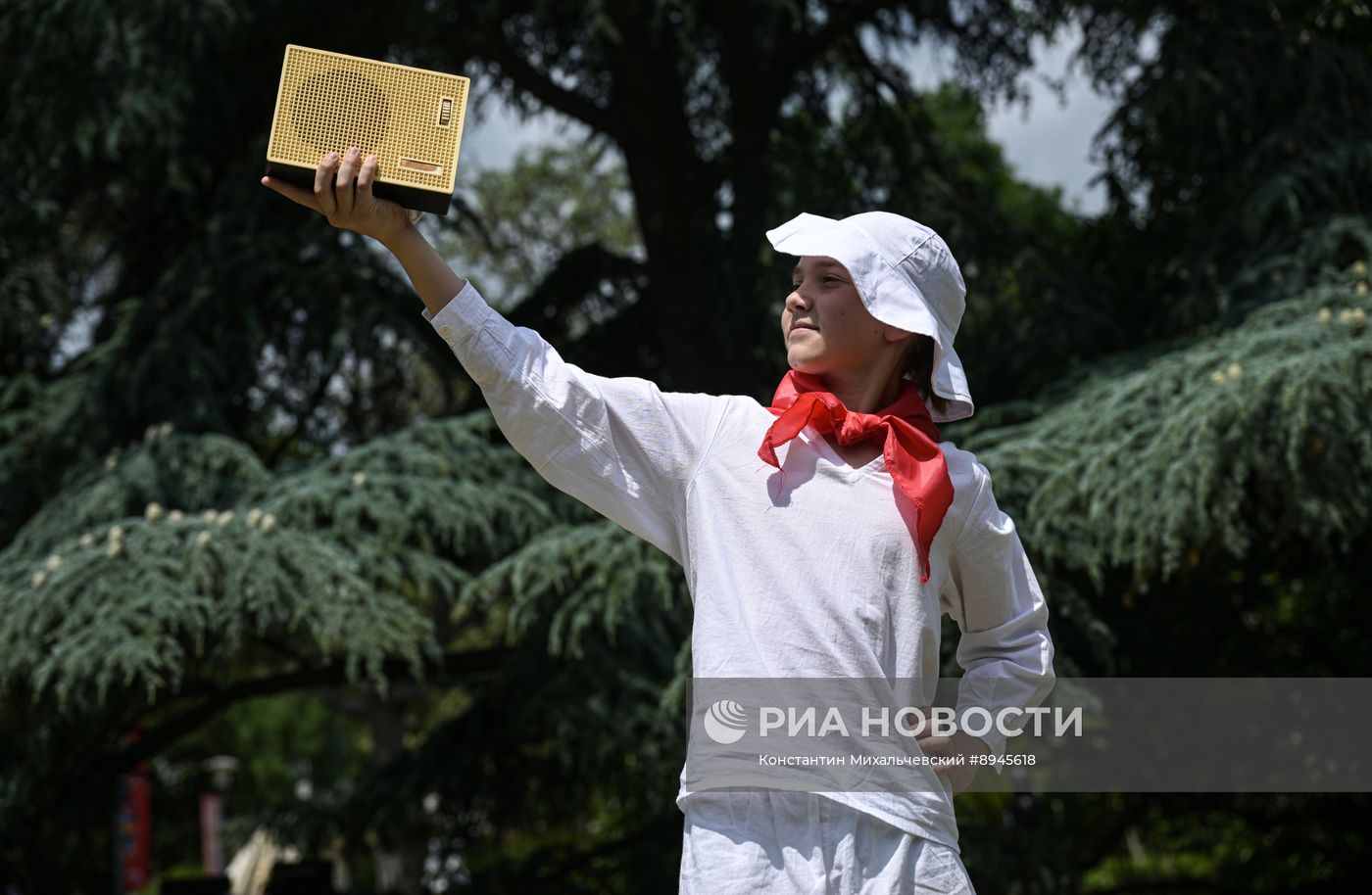 Празднование 100-летия "Артека"