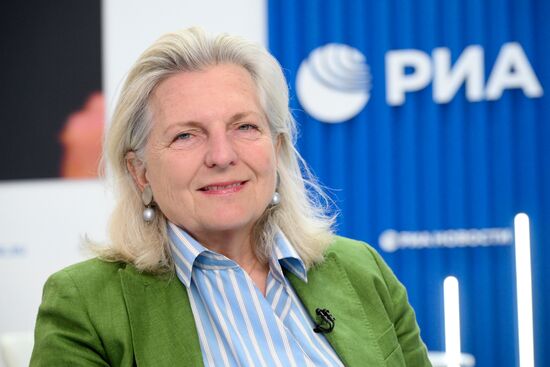 ПМЭФ-2025. Стенд РИА Новости и студия радио Sputnik