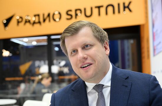 ПМЭФ-2025. Стенд РИА Новости и студия радио Sputnik