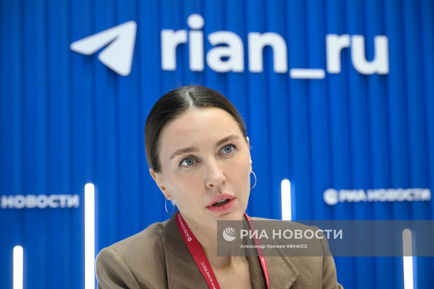 ПМЭФ-2025. Стенд РИА Новости и студия радио Sputnik