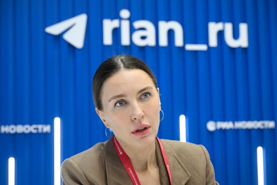 ПМЭФ-2025. Стенд РИА Новости и студия радио Sputnik