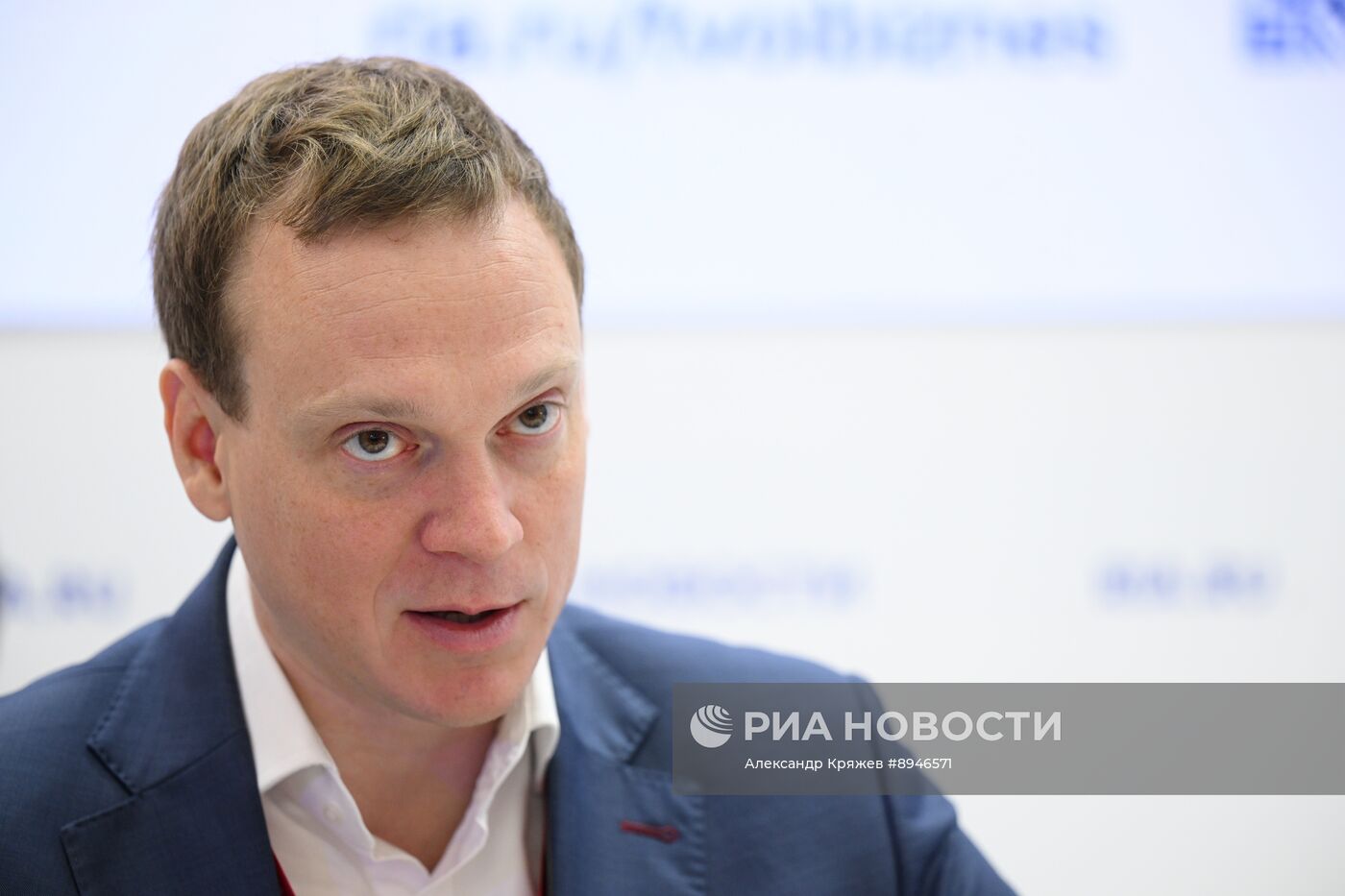 ПМЭФ-2025. Стенд РИА Новости и студия радио Sputnik