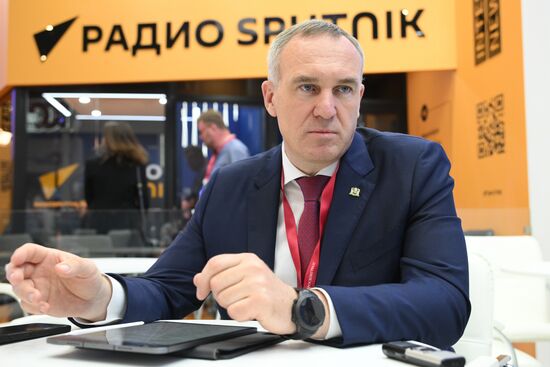 ПМЭФ-2025. Стенд РИА Новости и студия радио Sputnik