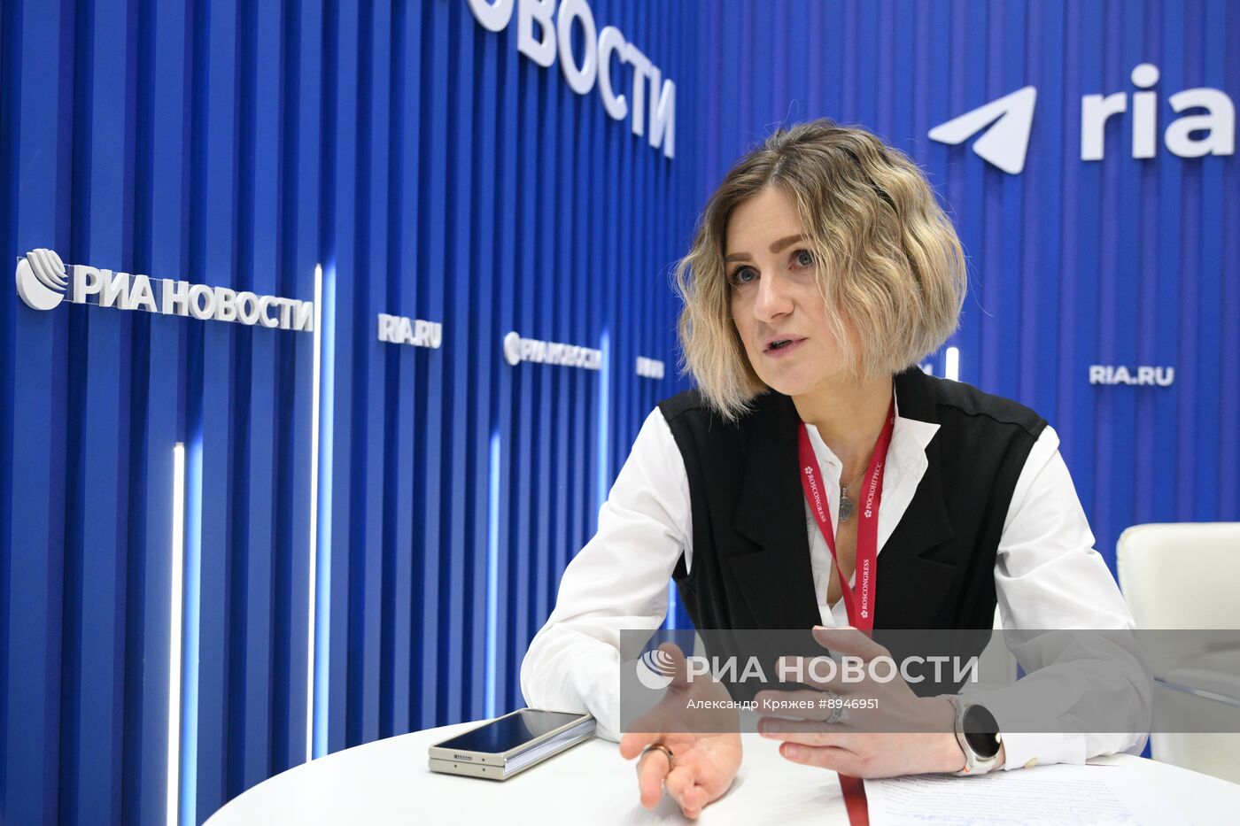 ПМЭФ-2025. Стенд РИА Новости и студия радио Sputnik