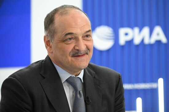 ПМЭФ-2025. Стенд РИА Новости и студия радио Sputnik