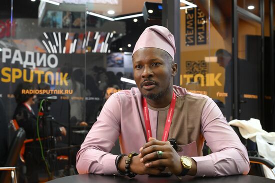 ПМЭФ-2025. Стенд РИА Новости и студия радио Sputnik