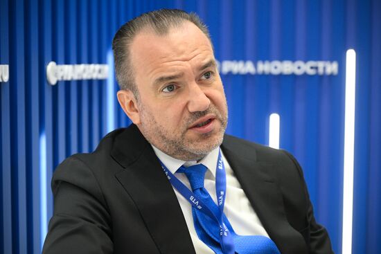 ПМЭФ-2025. Стенд РИА Новости и студия радио Sputnik