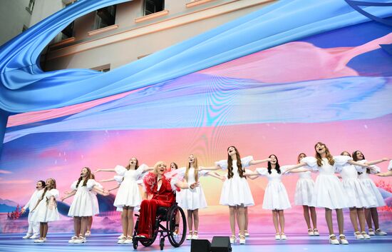 ПМЭФ-2025. Торжественная церемония открытия выставки и гала-показ "На крыльях"