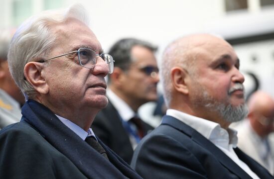 ПМЭФ-2025. Торжественная церемония открытия выставки и гала-показ "На крыльях"