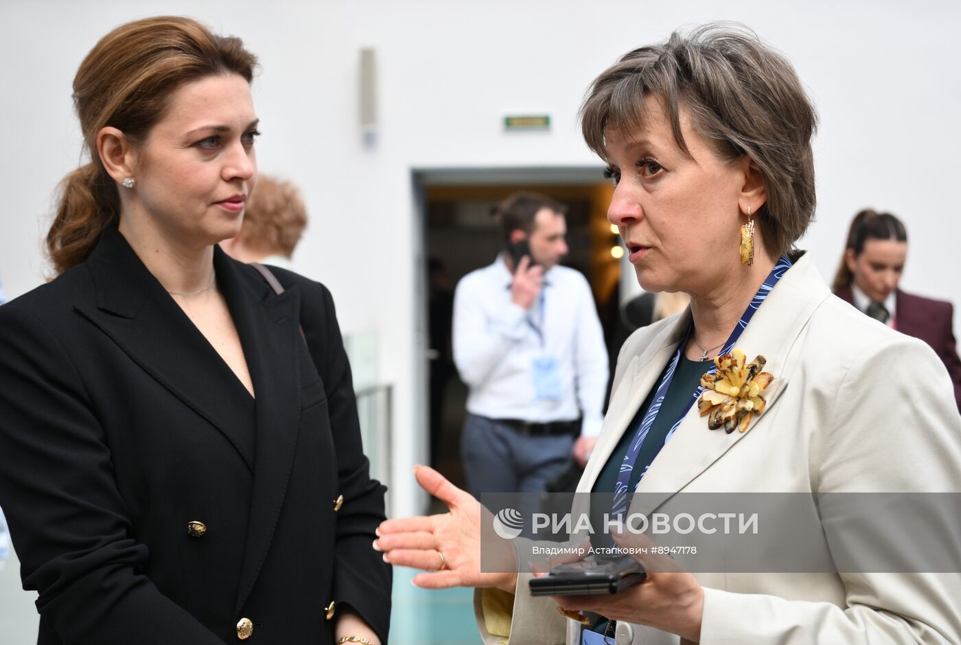 ПМЭФ-2025. Торжественная церемония открытия выставки и гала-показ "На крыльях"