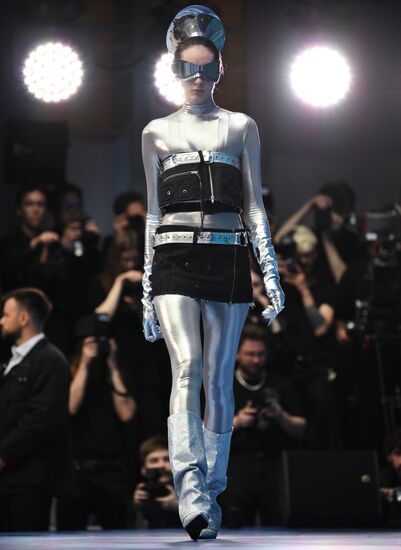 ПМЭФ-2025. Торжественная церемония открытия выставки и гала-показ "На крыльях"