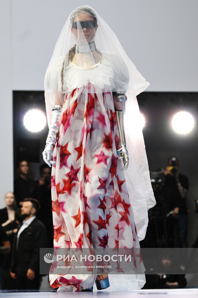 ПМЭФ-2025. Торжественная церемония открытия выставки и гала-показ "На крыльях"