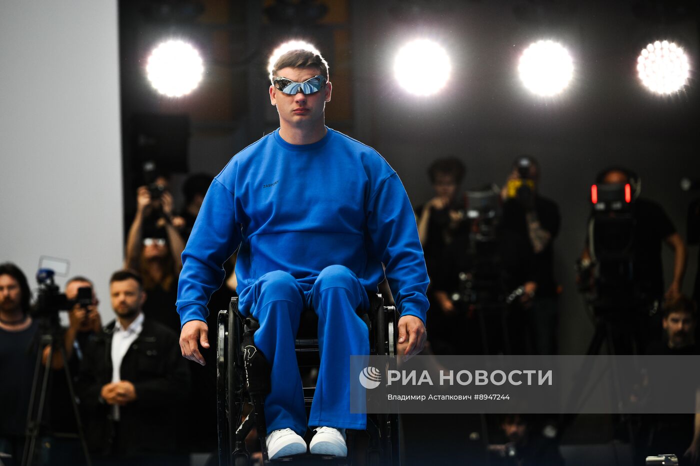 ПМЭФ-2025. Торжественная церемония открытия выставки и гала-показ "На крыльях"