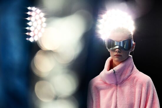 ПМЭФ-2025. Торжественная церемония открытия выставки и гала-показ "На крыльях"