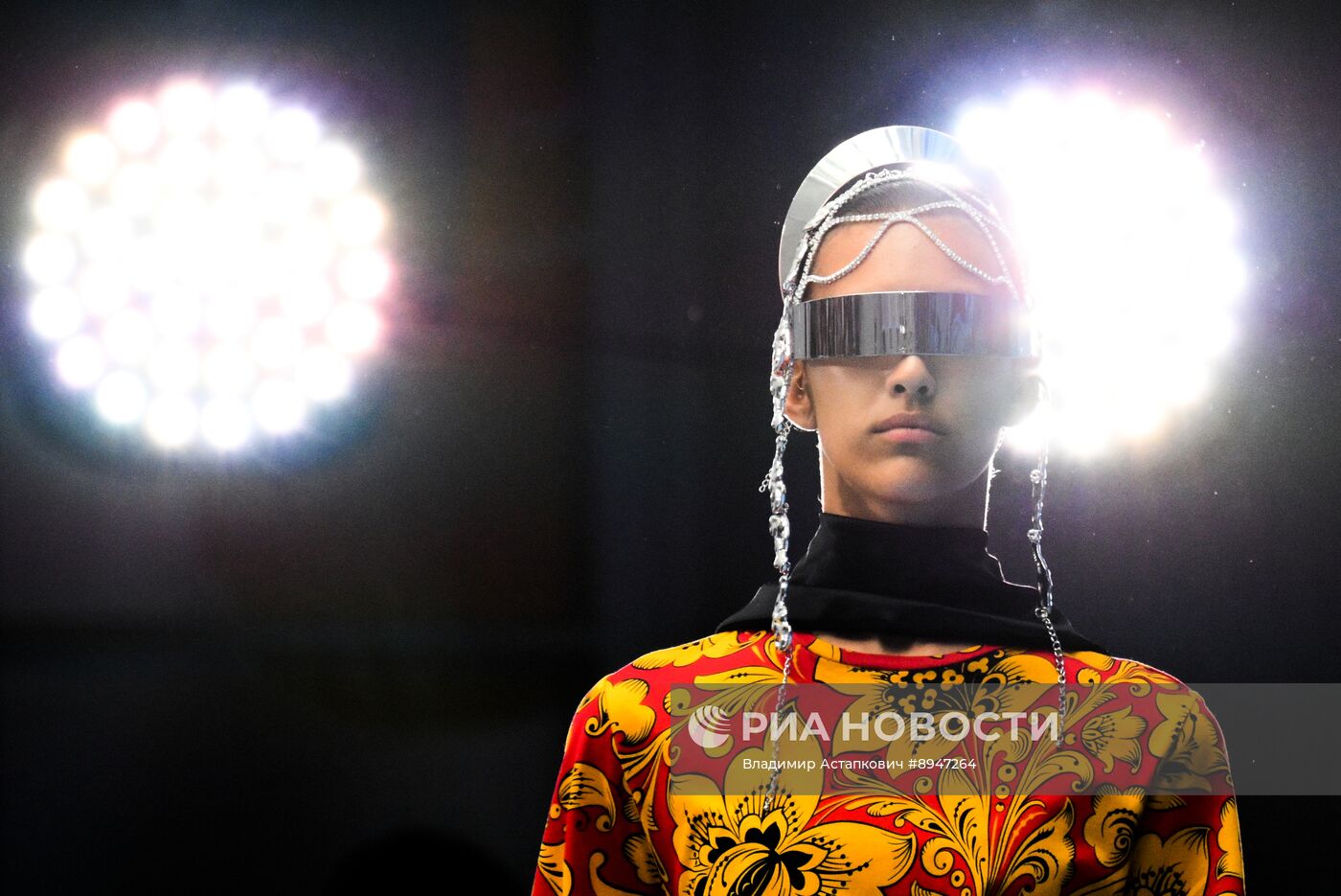 ПМЭФ-2025. Торжественная церемония открытия выставки и гала-показ "На крыльях"