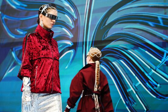 ПМЭФ-2025. Торжественная церемония открытия выставки и гала-показ "На крыльях"