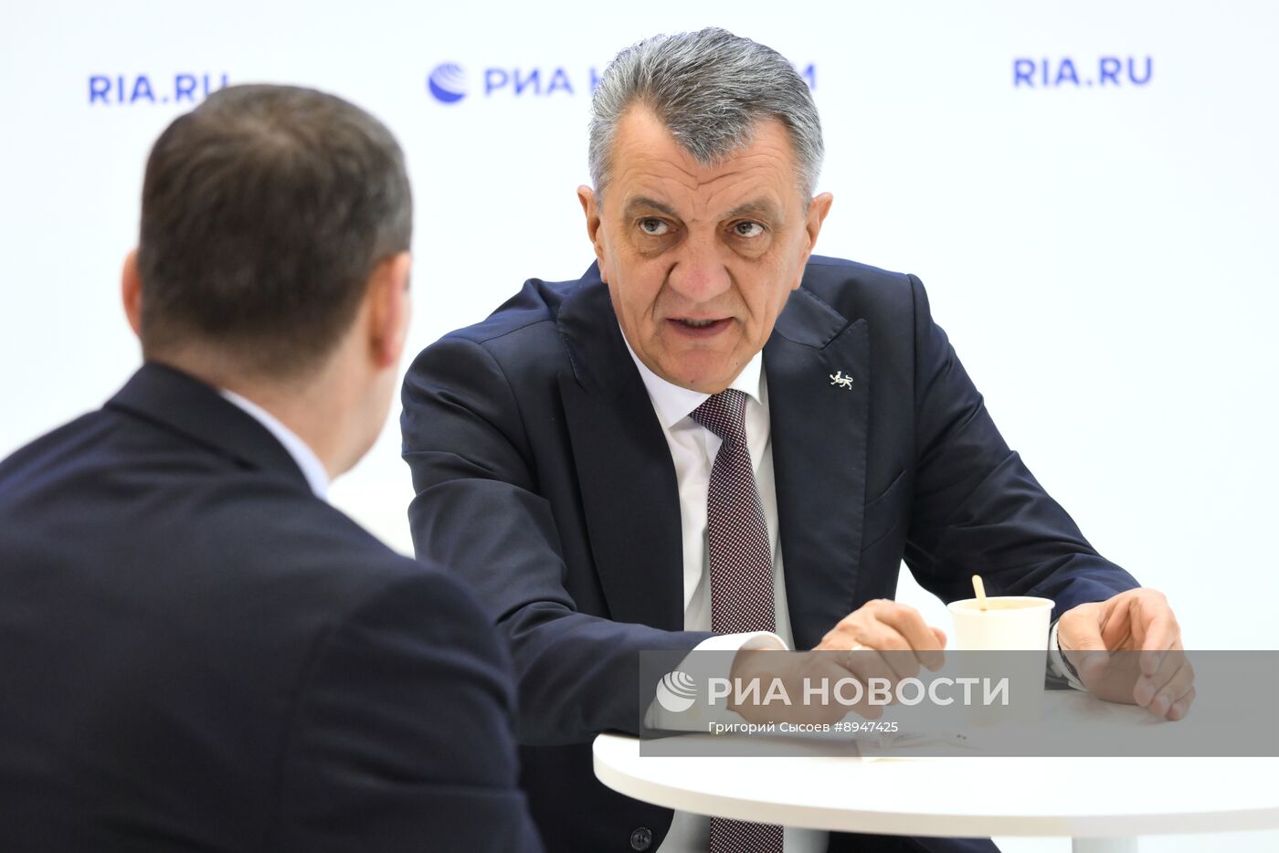 ПМЭФ-2025. Стенд РИА Новости и студия радио Sputnik