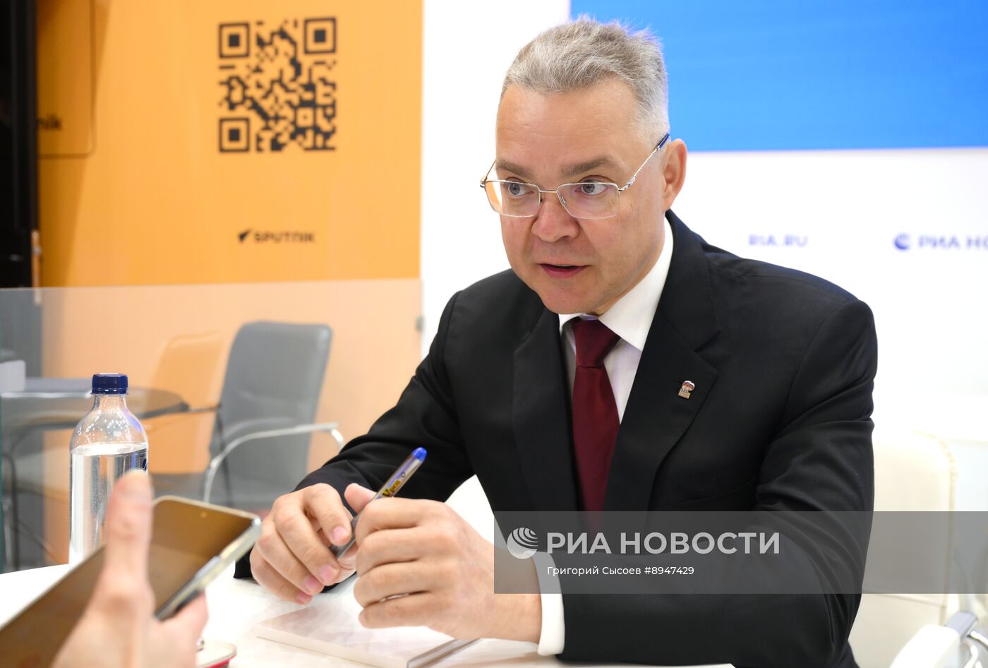 ПМЭФ-2025. Стенд РИА Новости и студия радио Sputnik