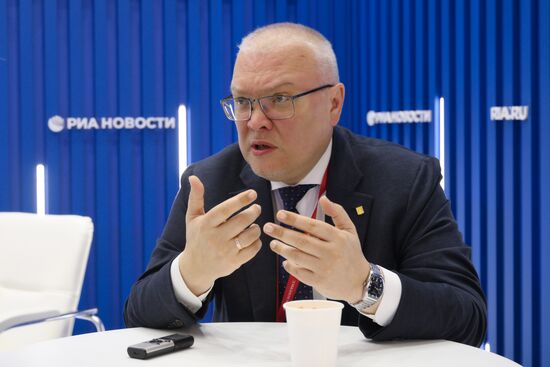 ПМЭФ-2025. Стенд РИА Новости и студия радио Sputnik