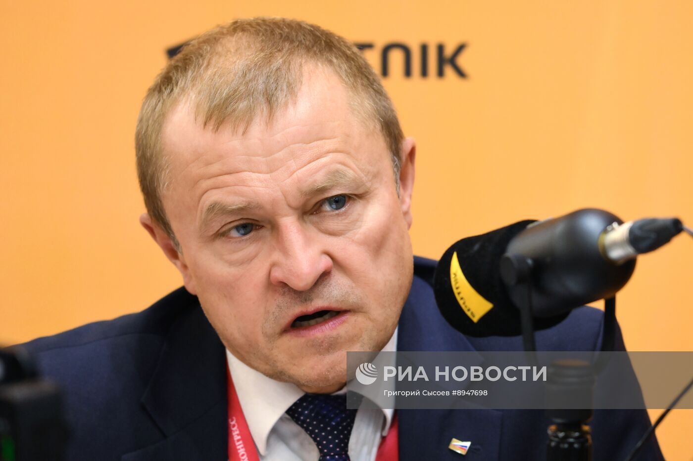 ПМЭФ-2025. Стенд РИА Новости и студия радио Sputnik