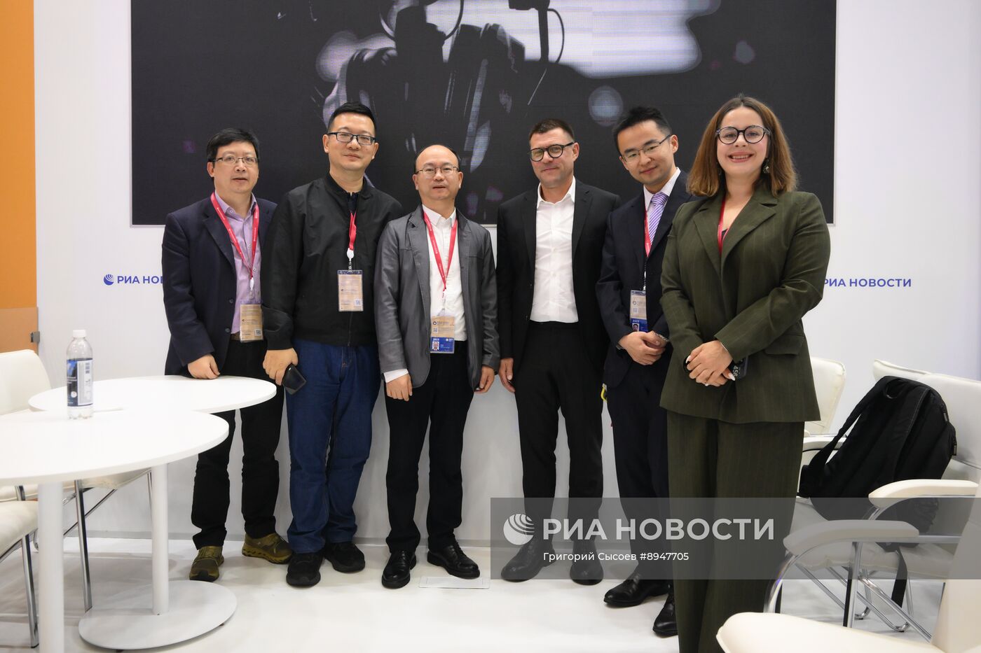 ПМЭФ-2025. Стенд РИА Новости и студия радио Sputnik