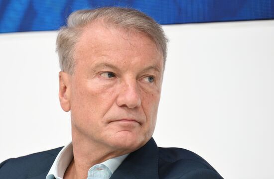 ПМЭФ-2025. Искусственный интеллект: от обсуждения к внедрению