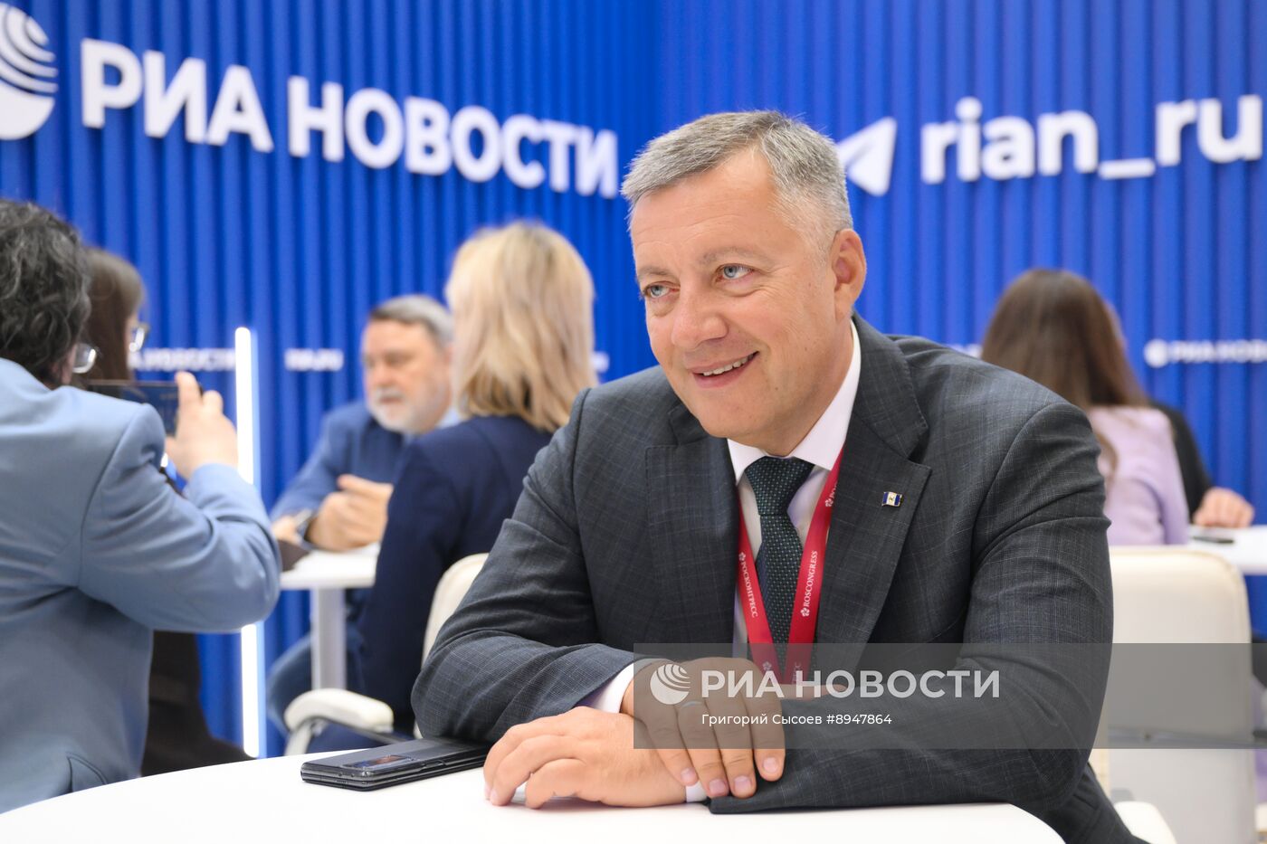 ПМЭФ-2025. Стенд РИА Новости и студия радио Sputnik