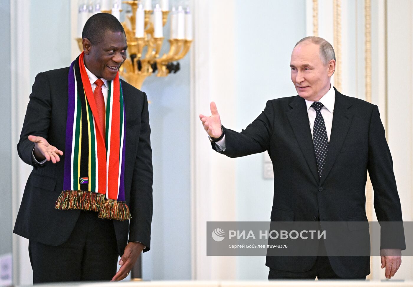 Президент Владимир Путин встретился с вице-президентом ЮАР Полом Машатиле