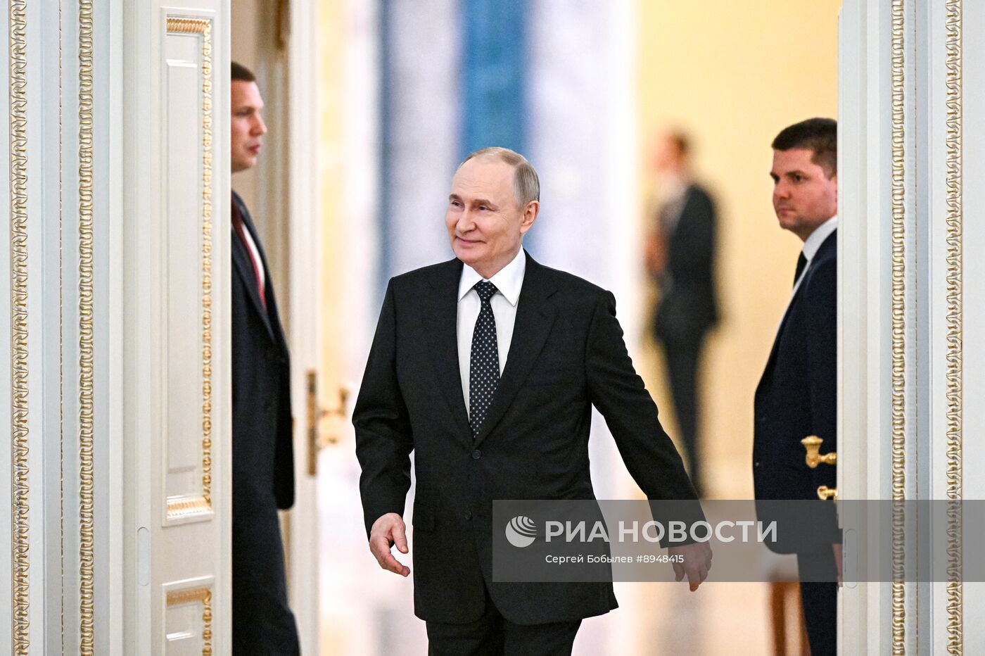 Президент Владимир Путин встретился с вице-президентом ЮАР Полом Машатиле