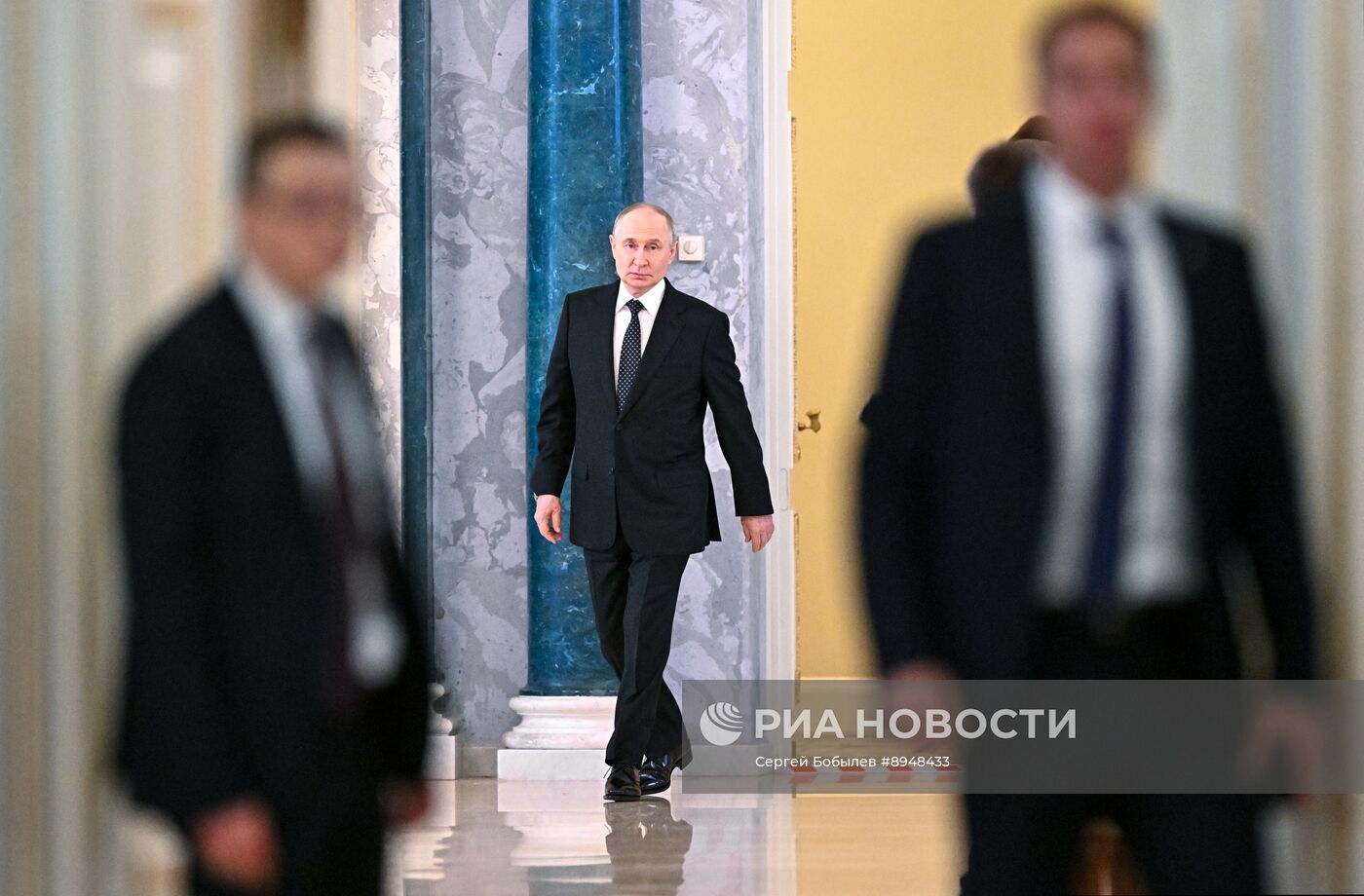 Президент Владимир Путин встретился с вице-президентом ЮАР Полом Машатиле