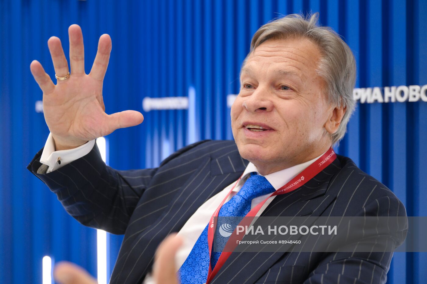 ПМЭФ-2025. Стенд РИА Новости и студия радио Sputnik