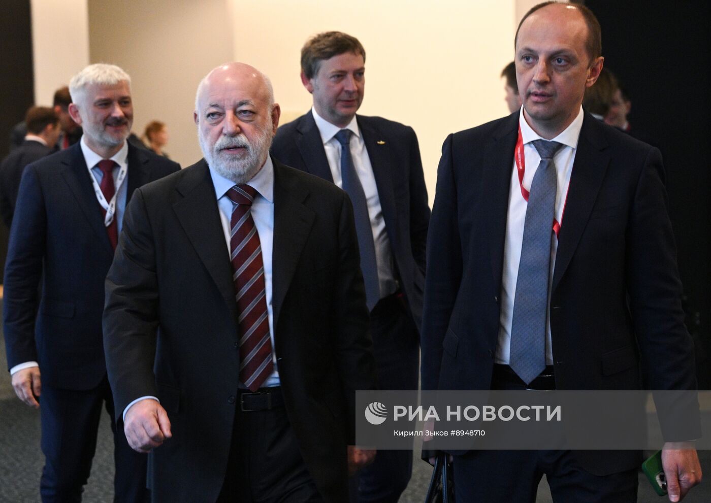 ПМЭФ-2025. Деловой завтрак Сбера "Ставки против роста: каким будет ближайший год?"