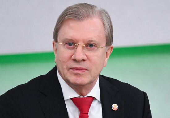 ПМЭФ-2025. Деловой завтрак Сбера "Ставки против роста: каким будет ближайший год?"