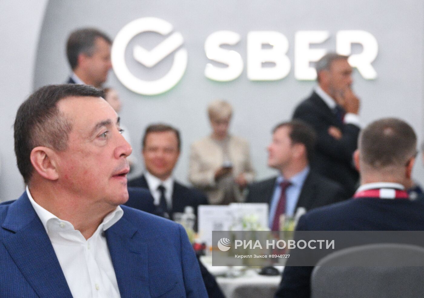 ПМЭФ-2025. Деловой завтрак Сбера "Ставки против роста: каким будет ближайший год?"