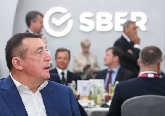 ПМЭФ-2025. Деловой завтрак Сбера "Ставки против роста: каким будет ближайший год?"