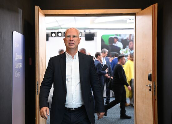 ПМЭФ-2025. Деловой завтрак Сбера "Ставки против роста: каким будет ближайший год?"