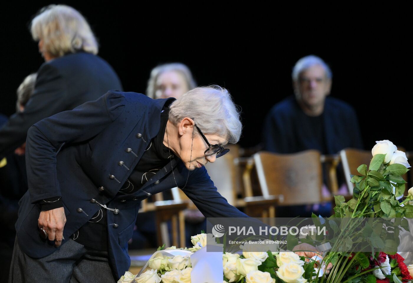 Прощание с народной артисткой РФ Натальей Теняковой